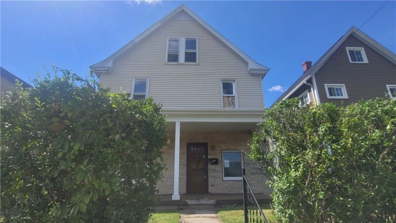 232 W 3rd St — photo 4
