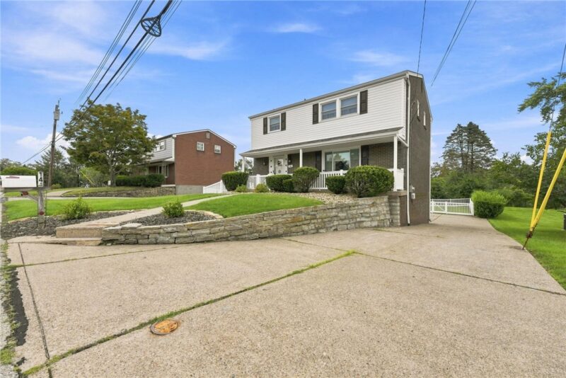 144 Cypress Hill Drive — photo 2
