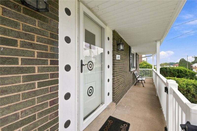 144 Cypress Hill Drive — photo 3