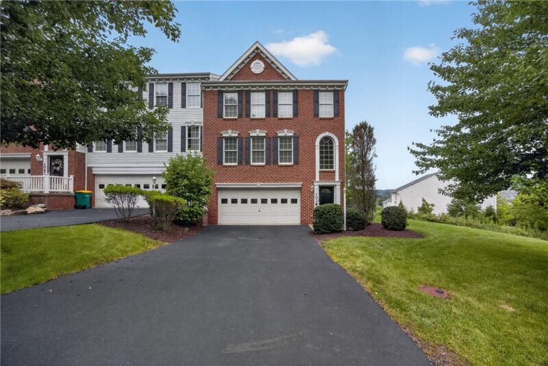 1038 Woodlawn Dr — photo 2