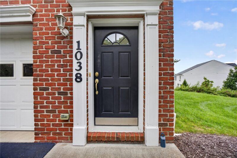 1038 Woodlawn Dr — photo 3