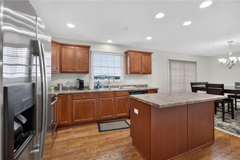 1038 Woodlawn Dr — photo 7
