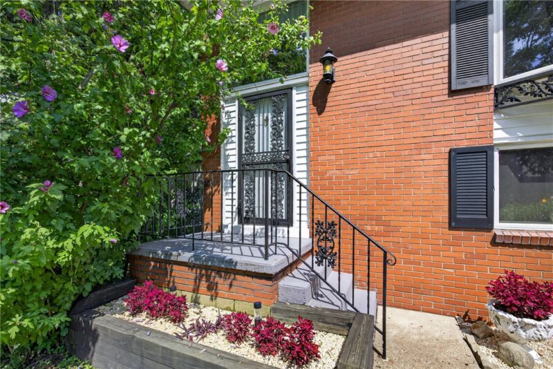 27 Sunset Dr — photo 2
