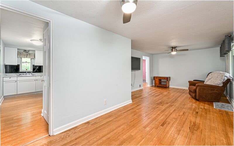 1337 Hamilton Rd — photo 4