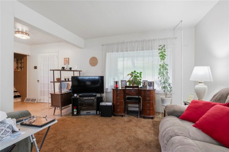 270 Kane Rd — photo 5