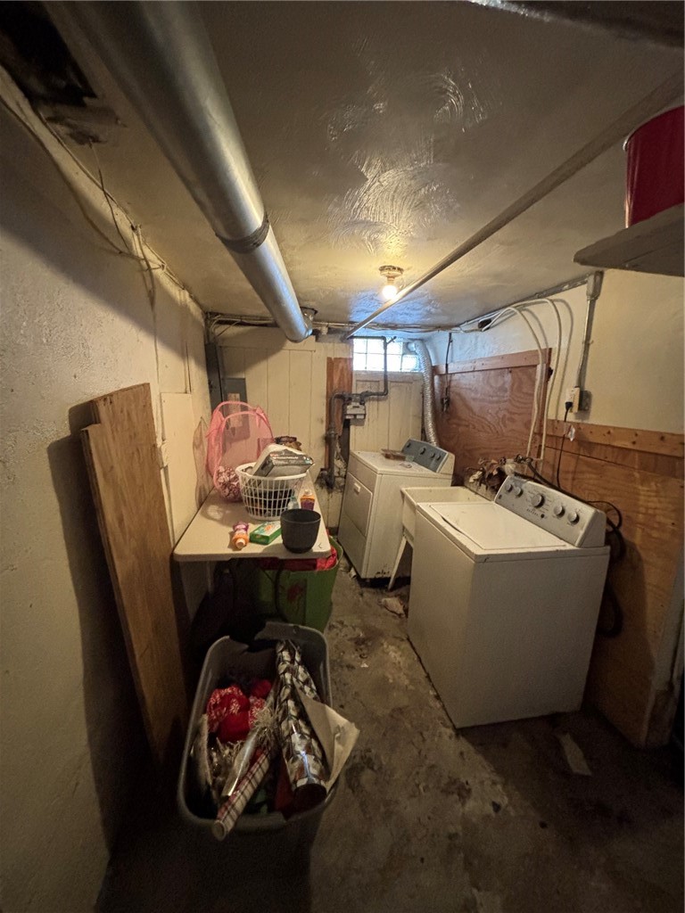 126 Henderson Street — photo 8