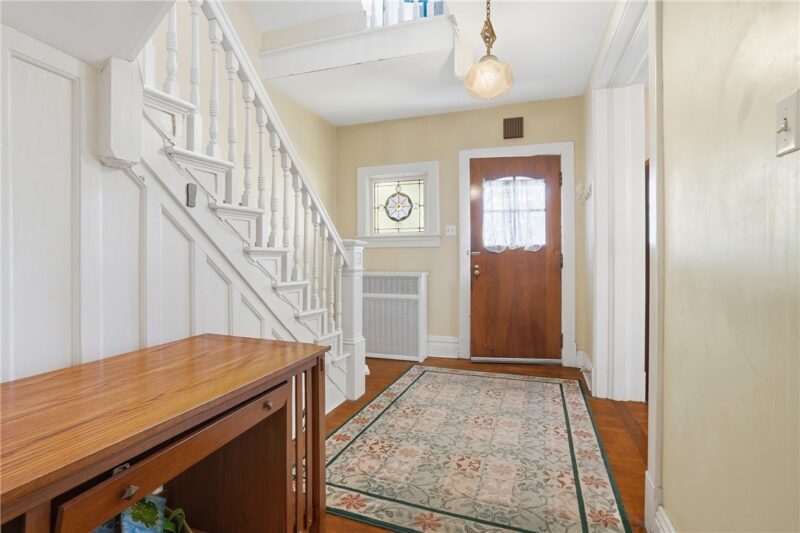 515 Maplewood Ave — photo 4