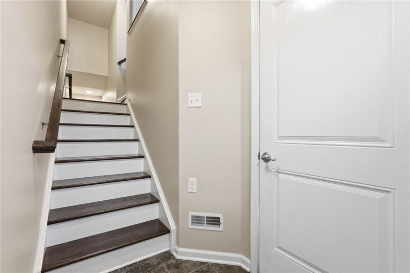 504 Aprilmae Way — photo 5