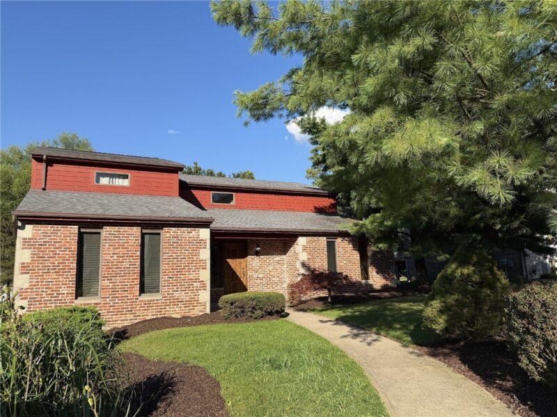 1147 Oakwood Dr — photo 2