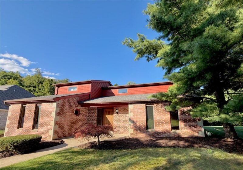 1147 Oakwood Dr — photo 3