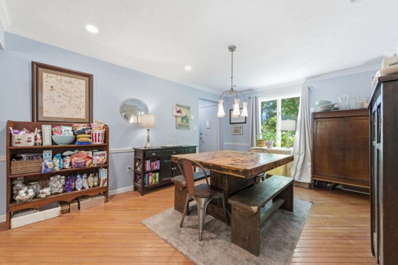 571 Flower Hill LANE — photo 8