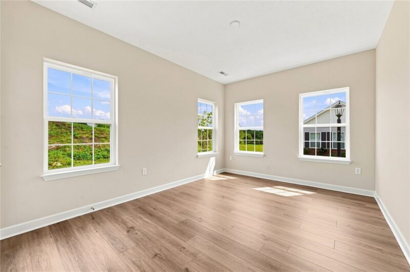 2083 S. Links Ave — photo 8