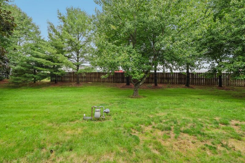 136 Mosside LOOP — photo 3