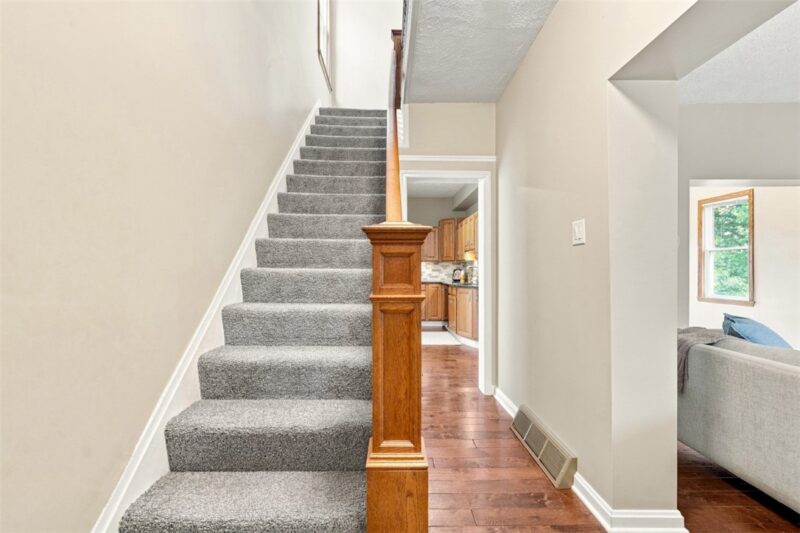 102 Martsolf Ave — photo 8
