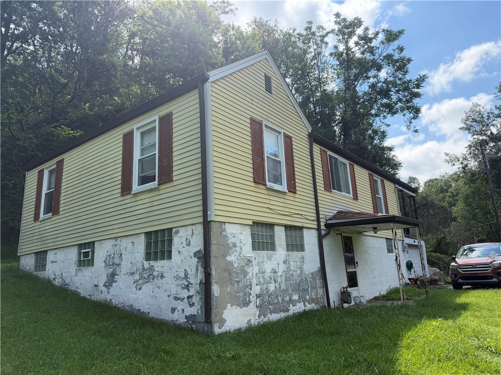 1504 Schweitzer Rd — photo 1