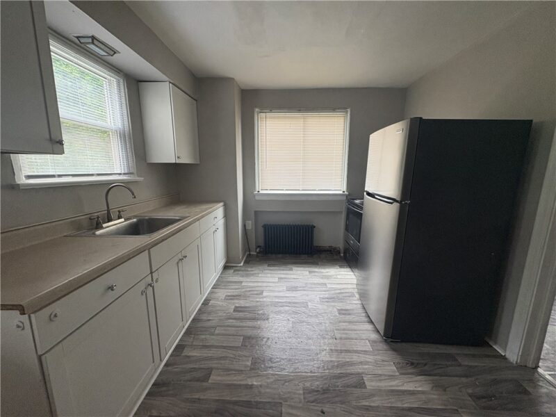 560 Wylie — photo 4