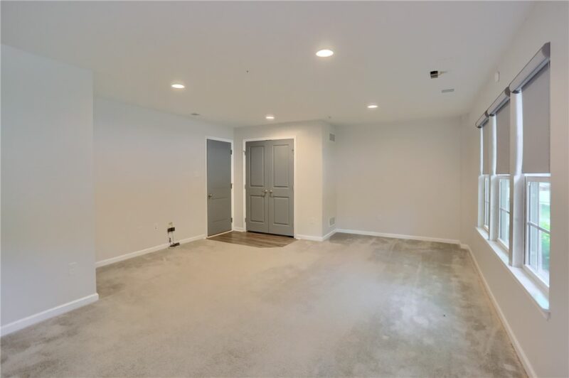 1720 St Johns Ln — photo 4