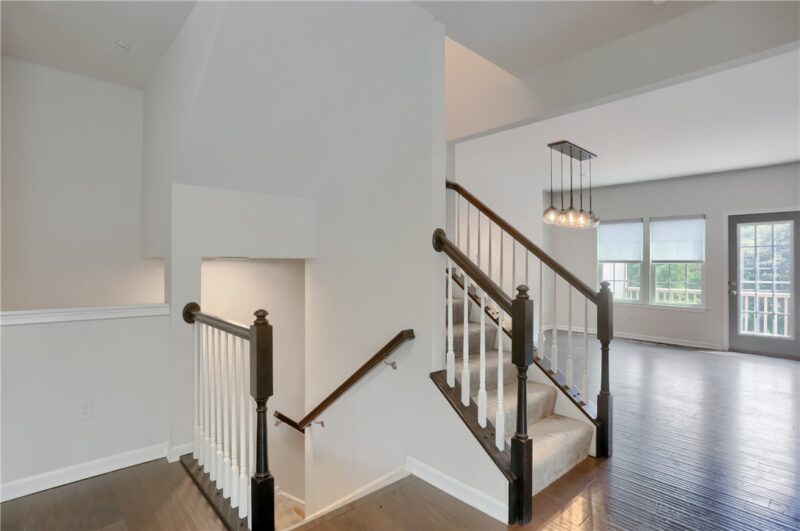 1720 St Johns Ln — photo 6