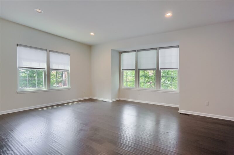 1720 St Johns Ln — photo 7