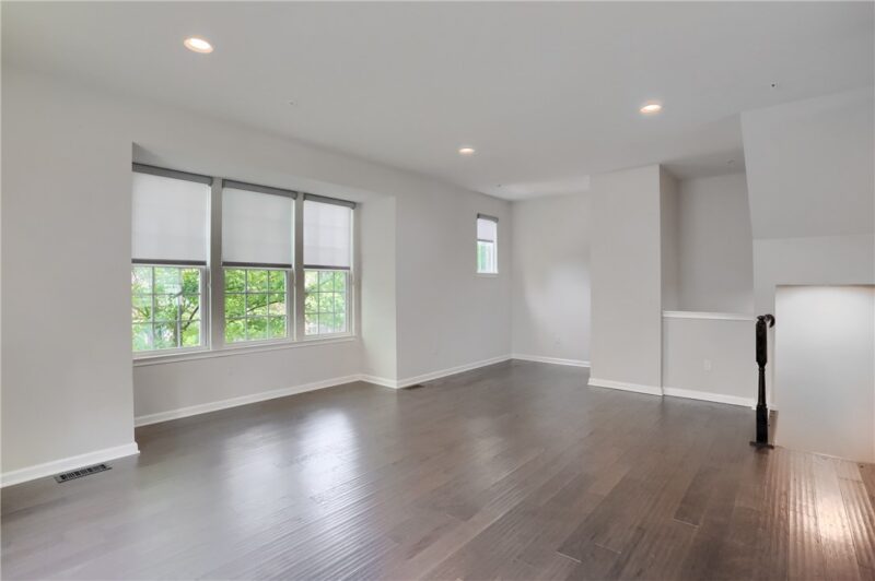 1720 St Johns Ln — photo 8