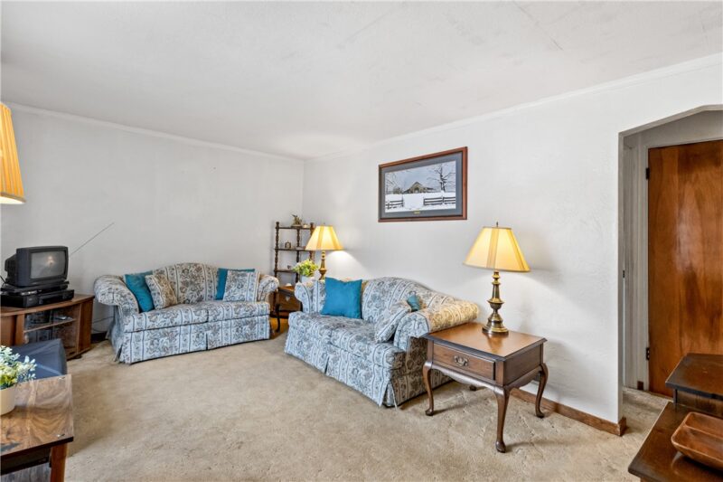 5035 Clelia Dr — photo 2