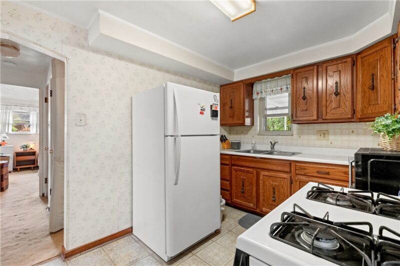 5035 Clelia Dr — photo 7