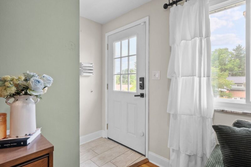 33 Claireview Dr — photo 2
