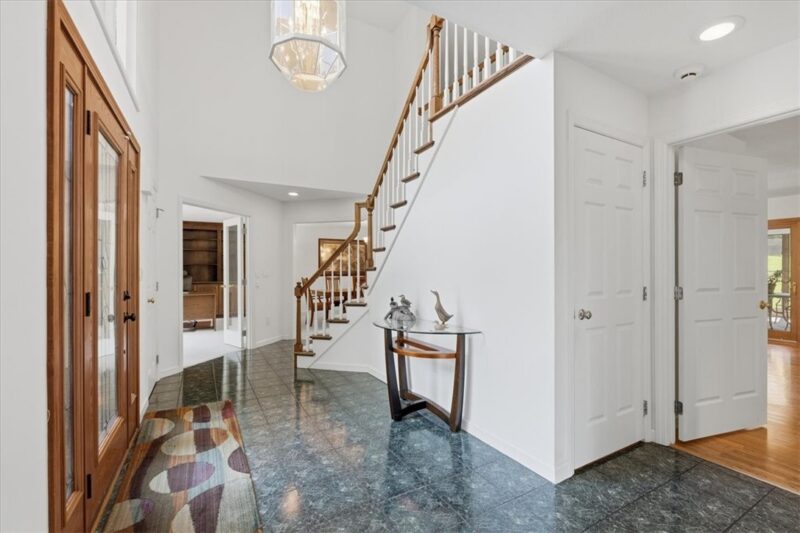 210 Reichold Rd — photo 3