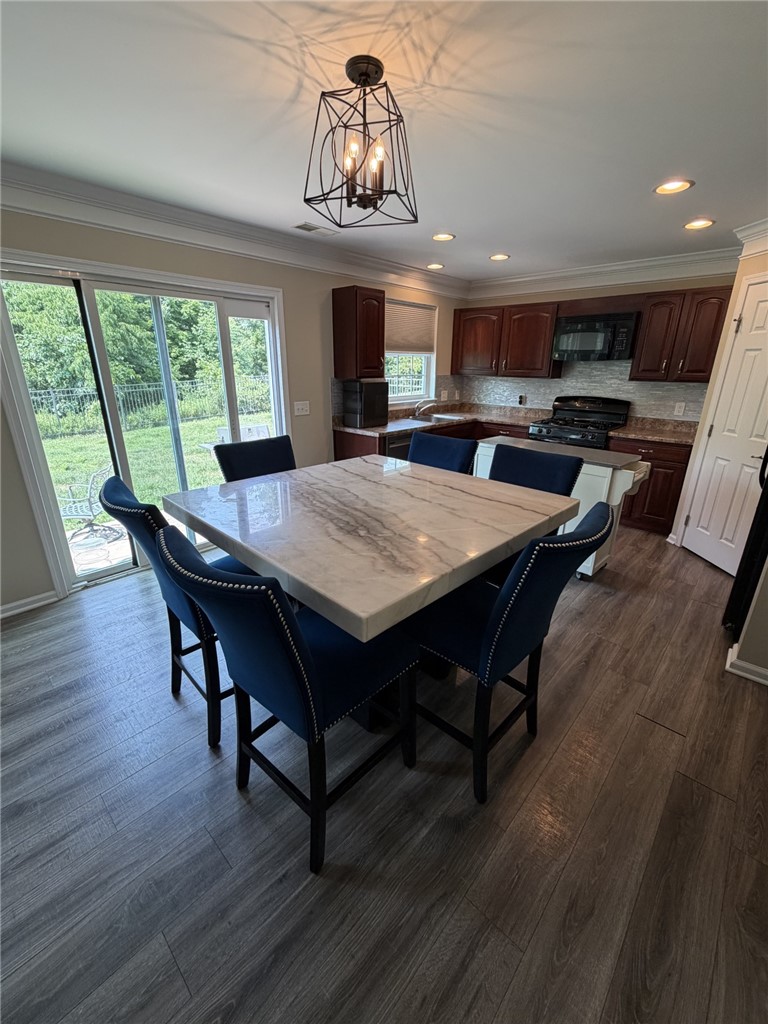 628 Glengarry Ct — photo 5