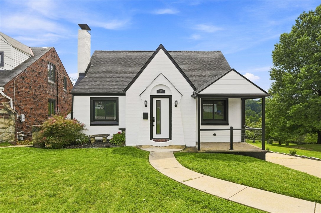 2 Windridge Dr — photo 1