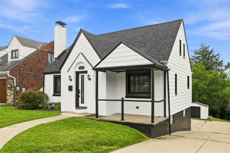 2 Windridge Dr — photo 3