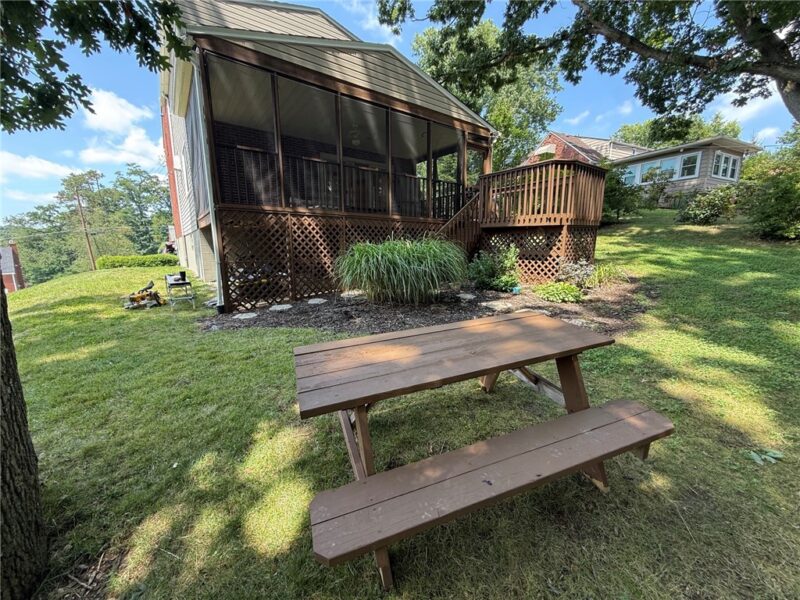 2725 Summit St — photo 4