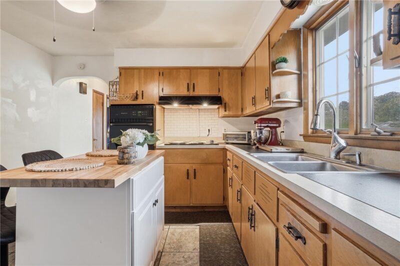 725 Broad Street — photo 8
