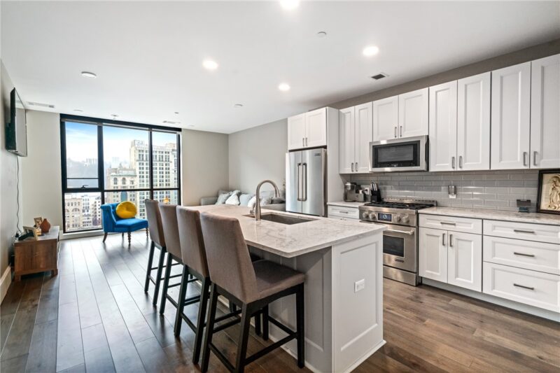 350 Oliver Ave 1303 — photo 6