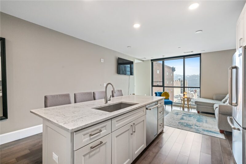 350 Oliver Ave 1303 — photo 7
