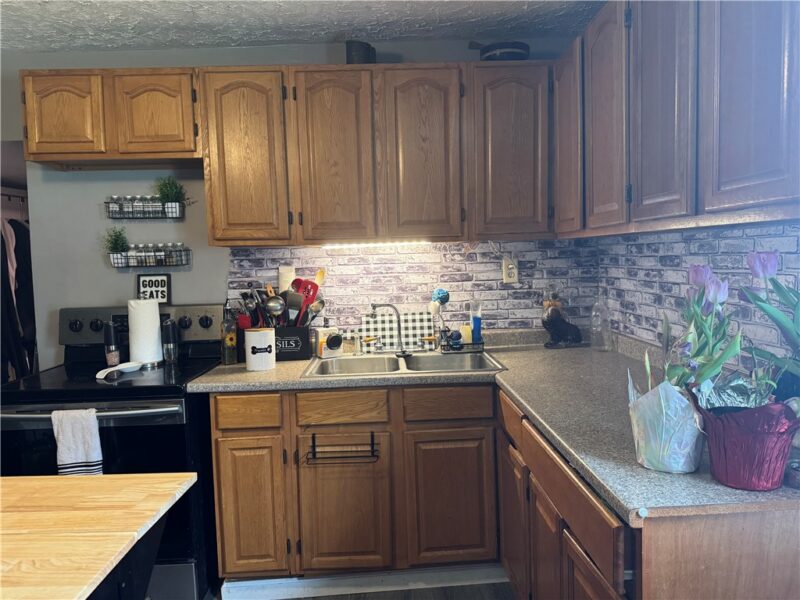 128 Keeny Row — photo 3