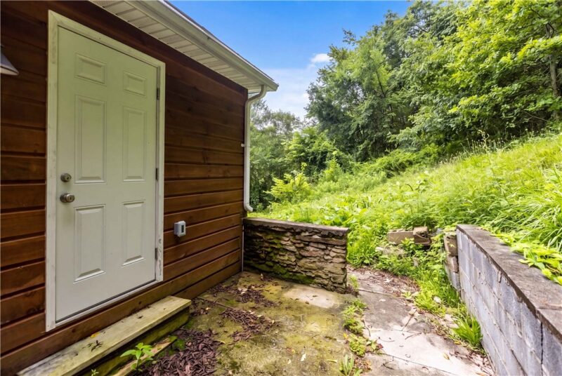 850 Gypsy Glen Rd — photo 6