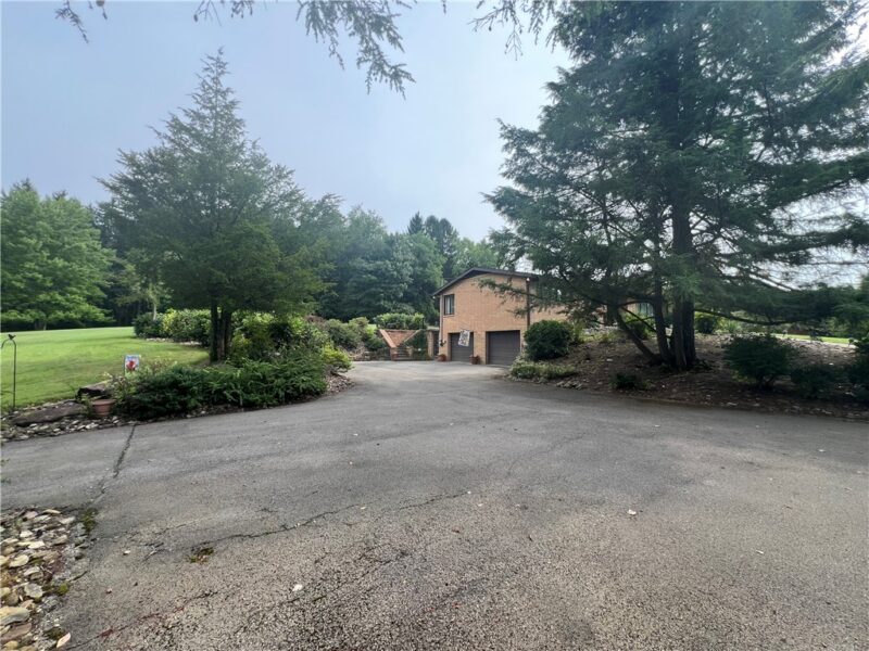327 Holyoke Rd — photo 4