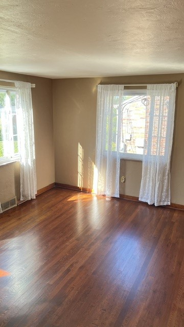 537 Haverhill Rd — photo 8