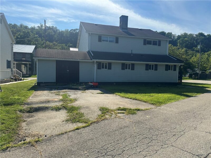 326 Riverside — photo 2
