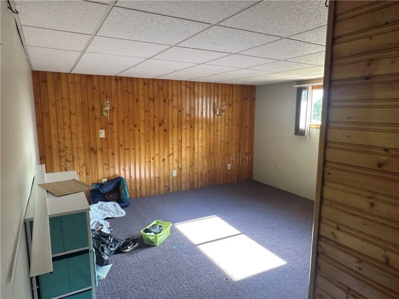 326 Riverside — photo 8