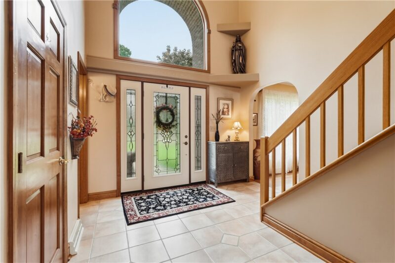 5012 Northfield Drive — photo 3