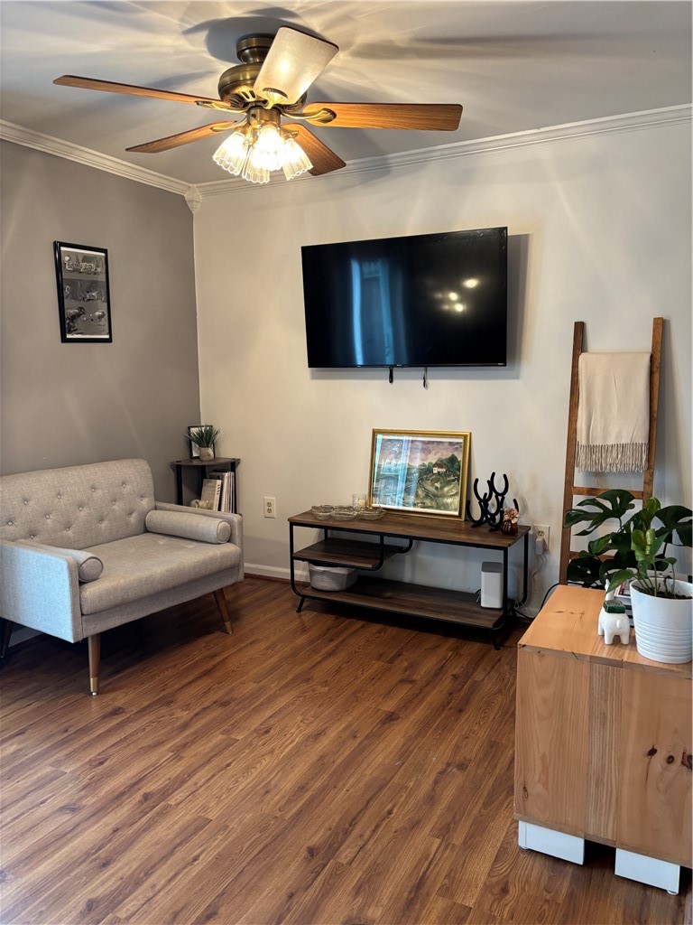 533 Finley Ave — photo 4