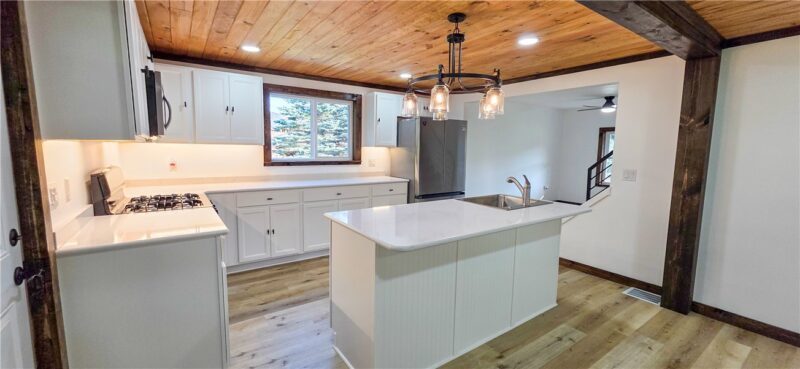 1628 Smith Twp State Road — photo 2