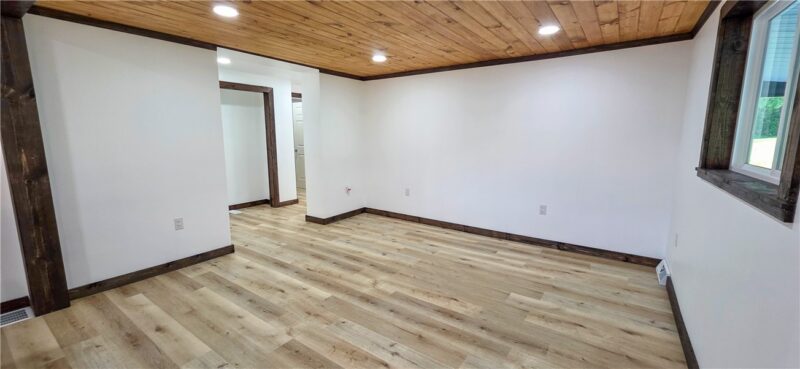 1628 Smith Twp State Road — photo 6