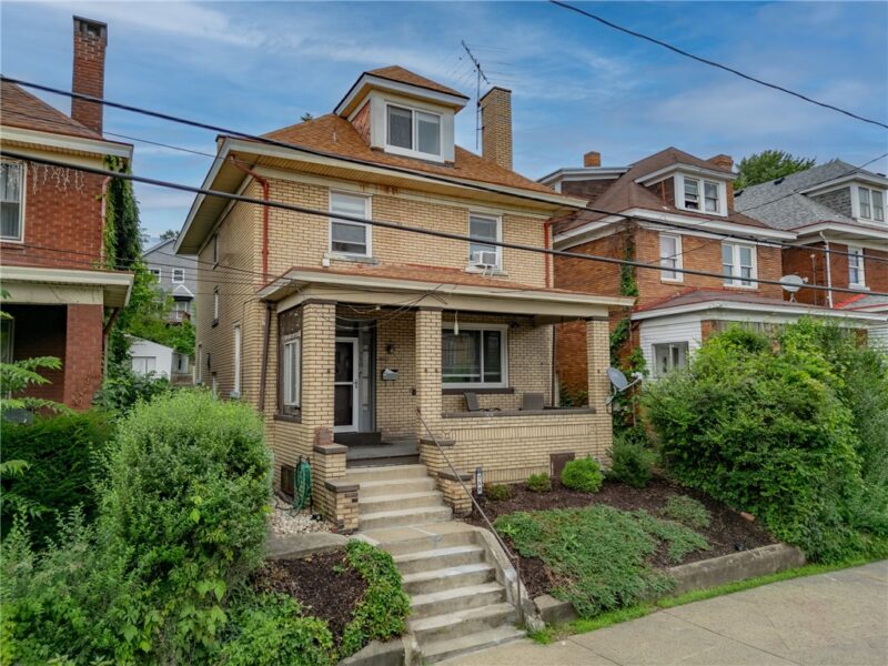 750 Mary Street — photo 2