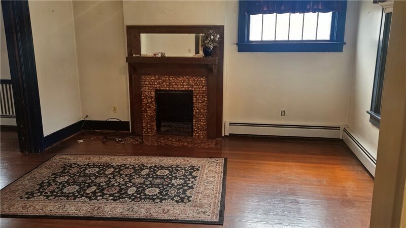 360 Shirls Ave — photo 8