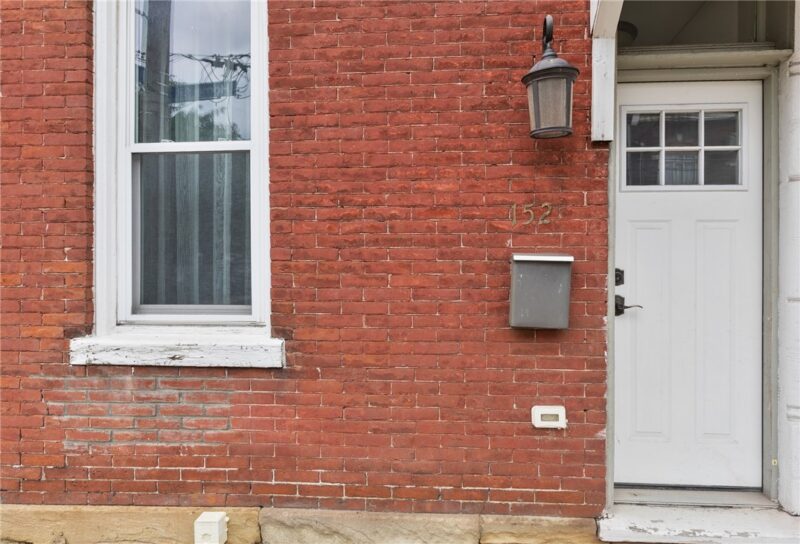 152 Home St — photo 4