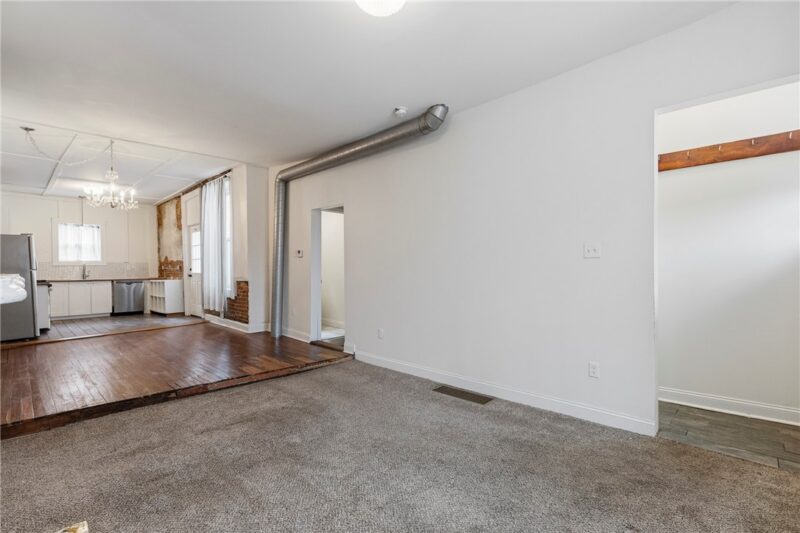 152 Home St — photo 7