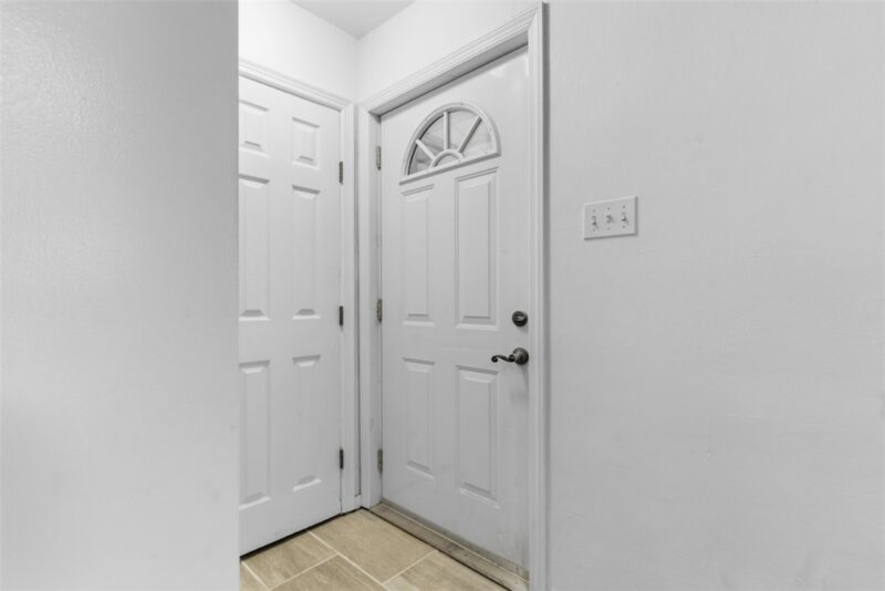116 Warren Dr — photo 4